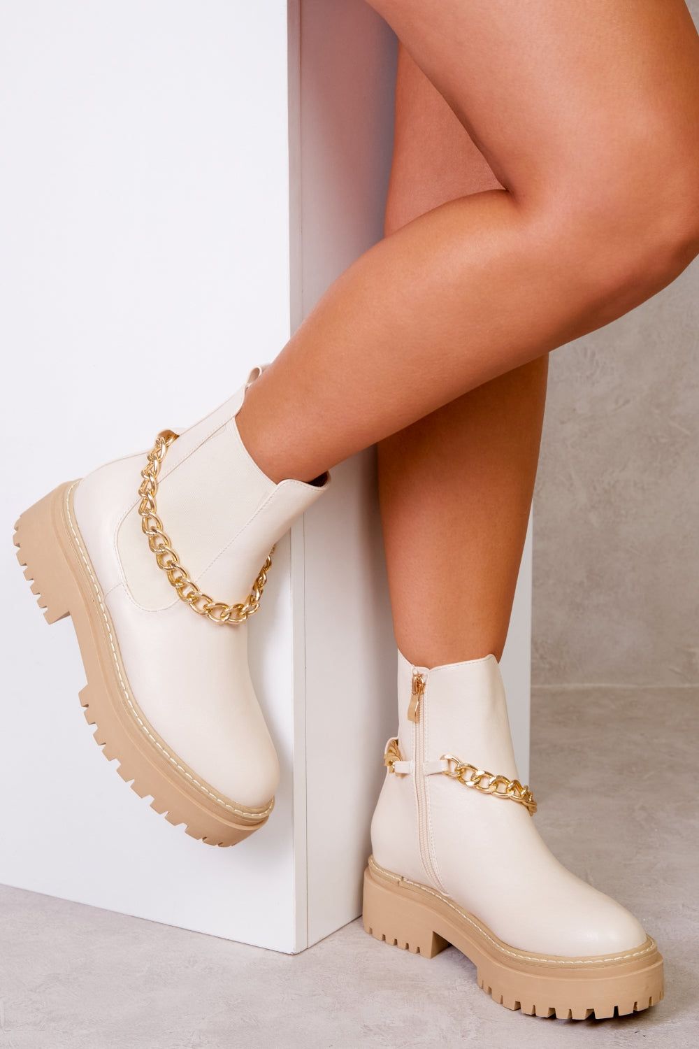 'Casandra' Pu Chunky Chelsea Ankle Boots