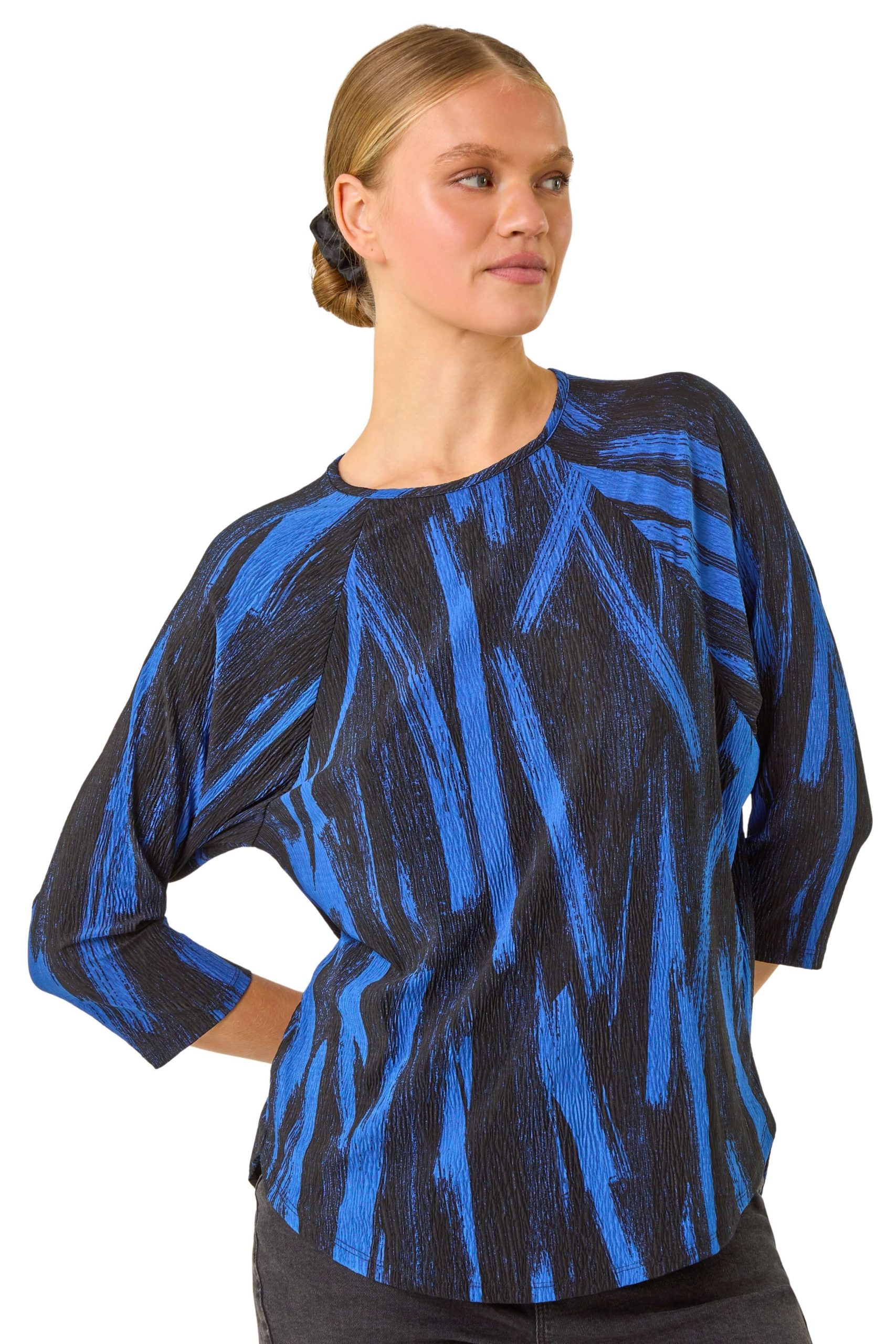 Abstract Print Plisse Stretch Top