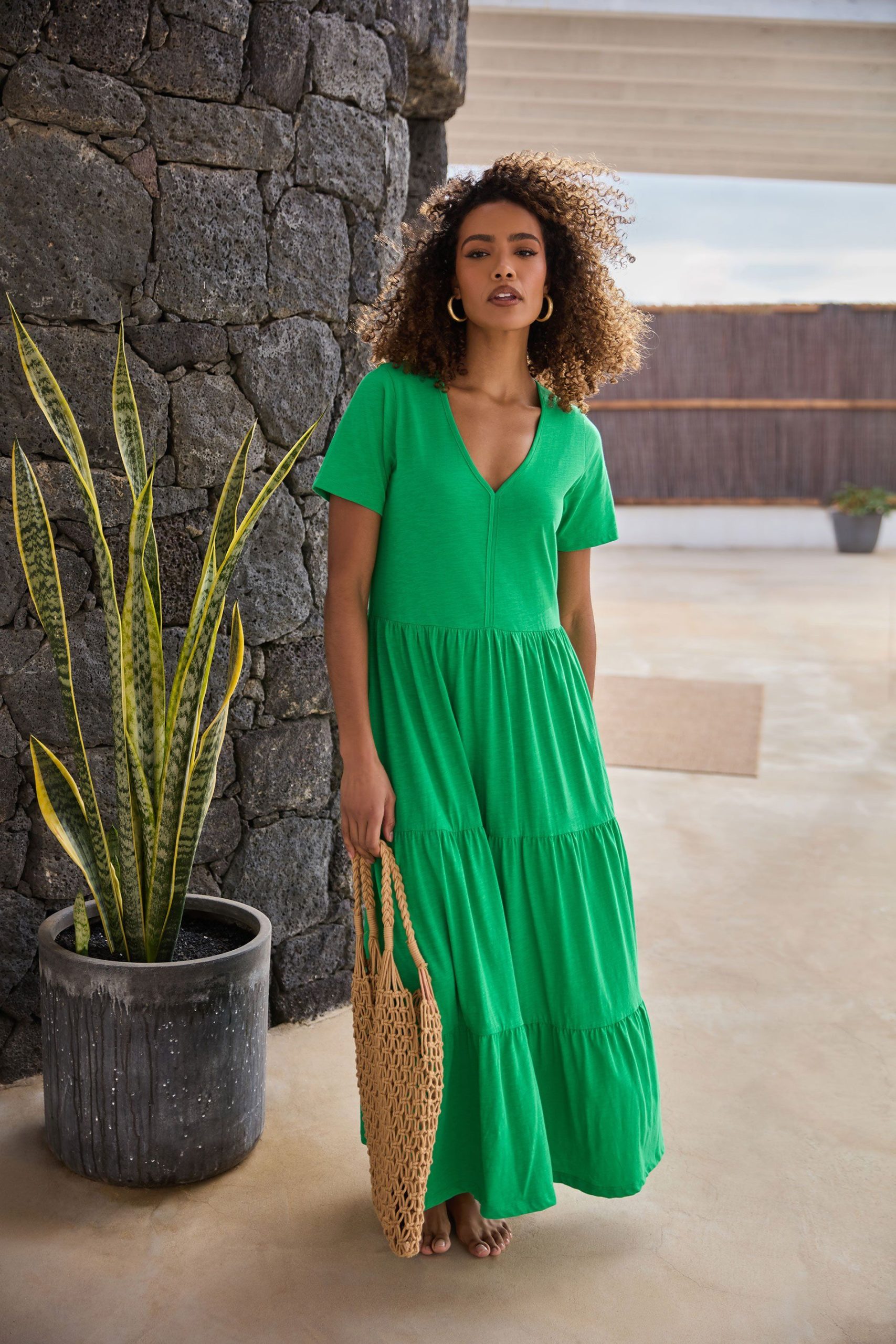 Short Sleeve Tiered Maxi Dress