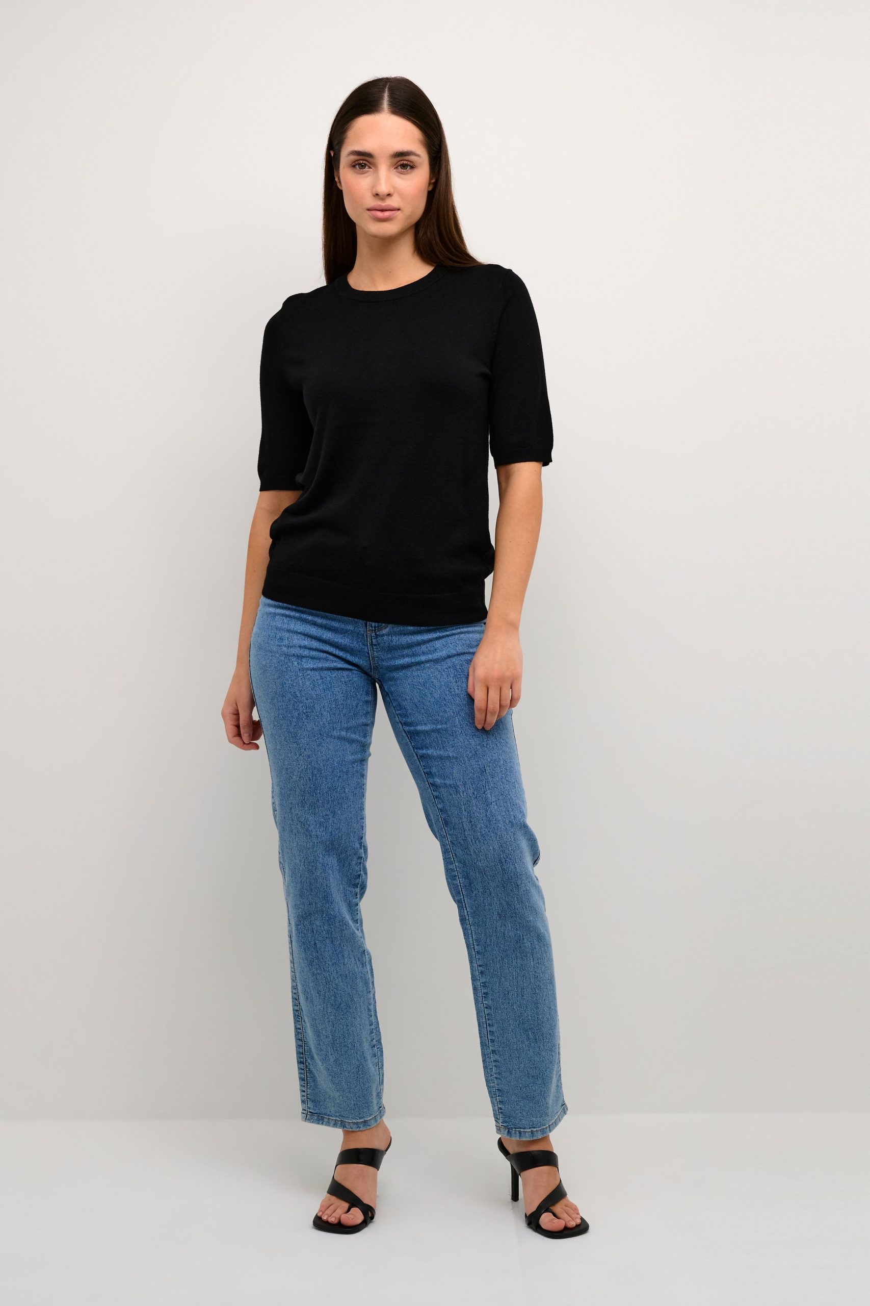 Lizza Short Sleeve Knit Plain