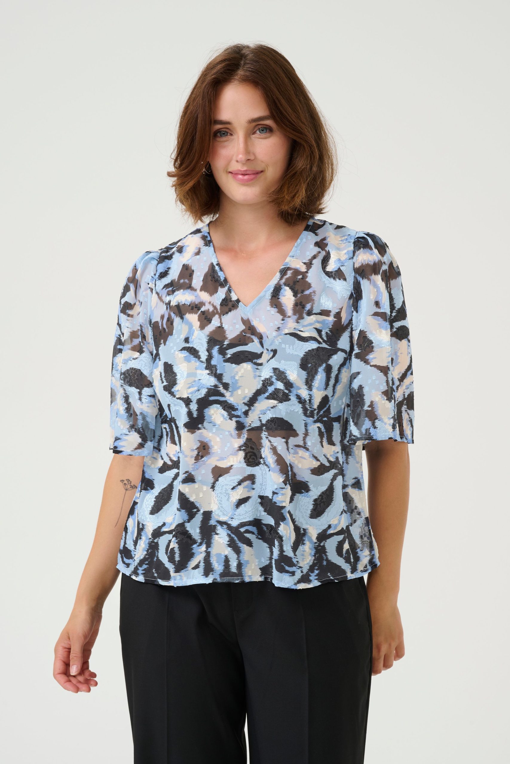 KAelina V-Neck Floral Print Blouse Floral