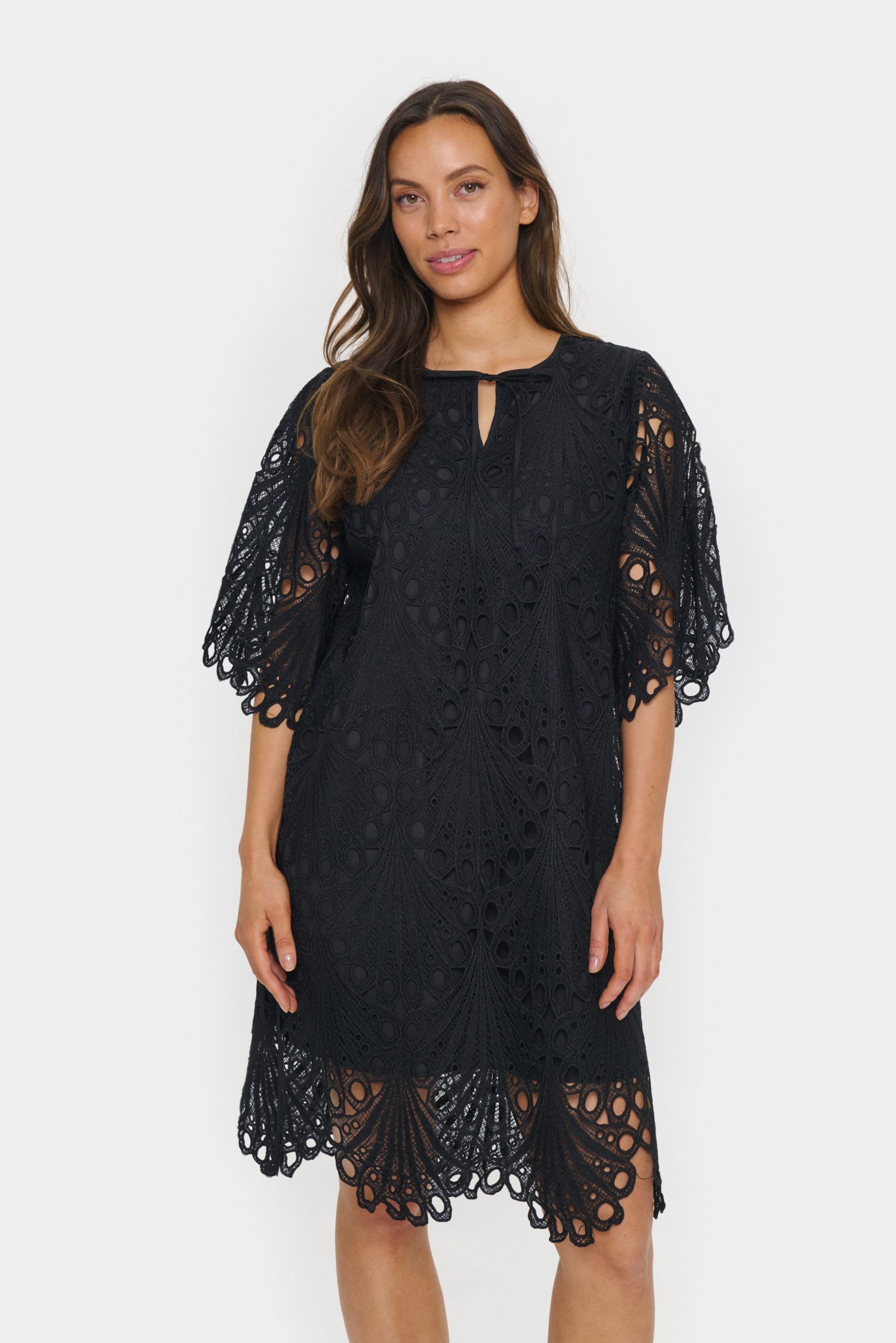 JiliannaSZ Scalloped Edges Lace Dress